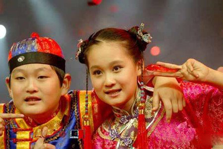 赵本山龙凤胎儿女图片曝光 本山大叔夸儿女争气 赵本山龙凤胎儿女图片曝光 本山大叔夸儿女争气