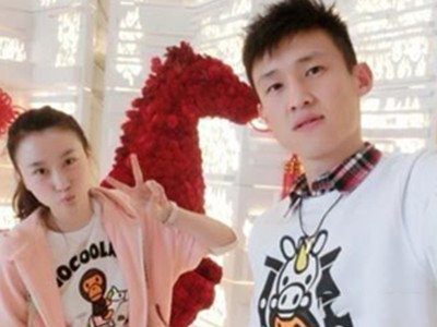周鹏妻子刘美家庭背景大揭秘 大婚幸福温馨羡煞旁人