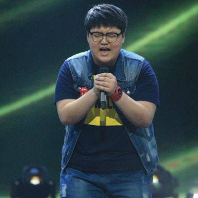 yellow李文慧演唱征服全场 个人资料遭曝光 yellow李文慧演唱征服全场 个人资料遭曝光