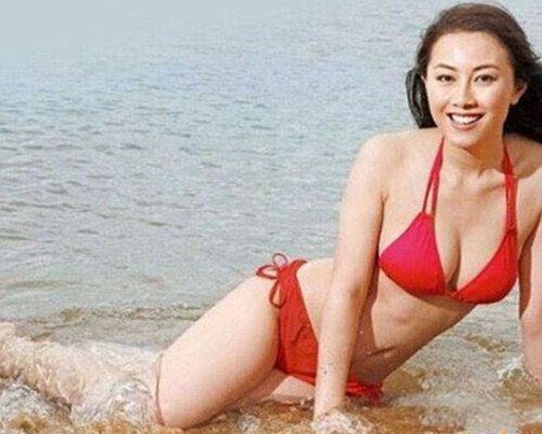 港姐袁嘉敏尺度剧照展现 其自曝胸前皮肤会随温度而变化 港姐袁嘉敏尺度剧照展现 其自曝胸前皮肤会随温度而变化