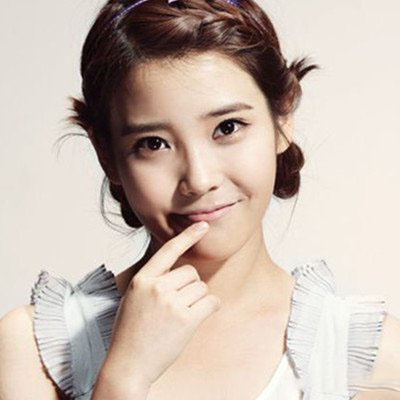 iu李智恩出道前照片 揭秘iu是否整容