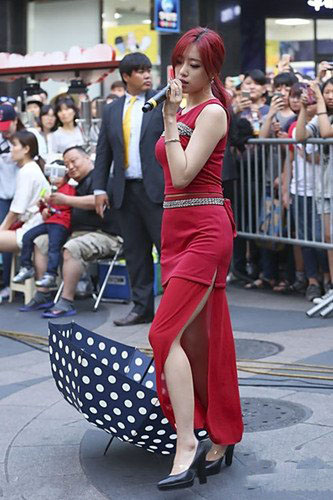 欣赏咸恩静性感图片 了解其在节目中的表现