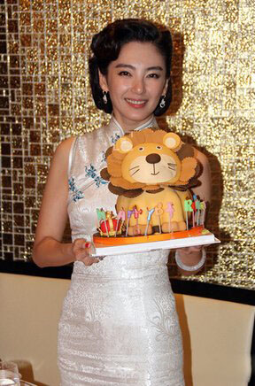 张雨绮的旗袍照欣赏 3大穿搭技巧为你塑造古典气质