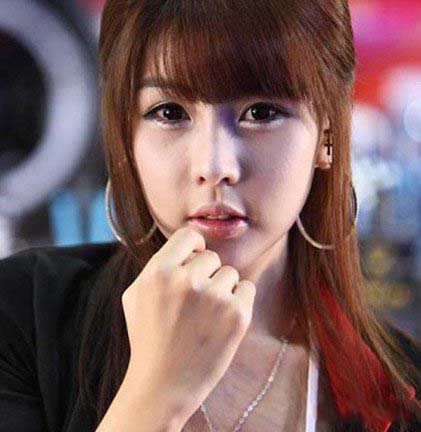 李智友女主播 出道背景及韩国出名模特之路