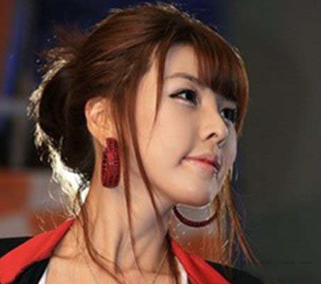 李智友女主播 出道背景及韩国出名模特之路