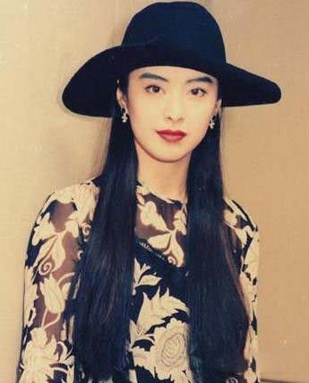 王祖贤个人资料大曝光 岁月流逝女神气质依旧不变