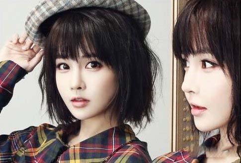 Tara全宝蓝写真大放送 国民老公签约Tara竟为神秘女 Tara全宝蓝写真大放送 国民老公签约Tara竟为神秘女