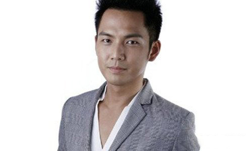 钟汉良姐妹首次曝光 网友吐槽钟汉良妹妹太丑 钟汉良姐妹首次曝光 网友吐槽钟汉良妹妹太丑