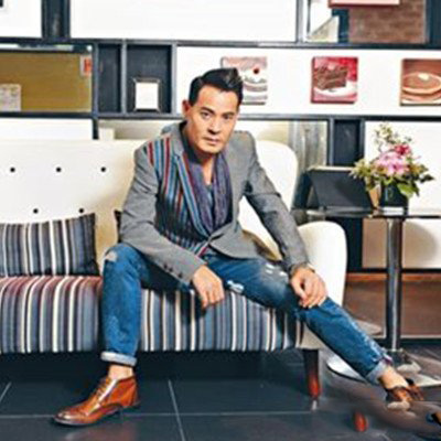 香港明星黄智贤是谁 与老婆李绮红感情被扒 香港明星黄智贤是谁 与老婆李绮红感情被扒