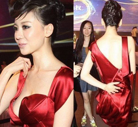 巩新亮大泄春光图片 走光抢镜让人叹为观止 巩新亮大泄春光图片 走光抢镜让人叹为观止