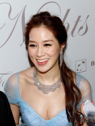 徐子淇性感照曝光 看她如何成功俘获李家诚的心