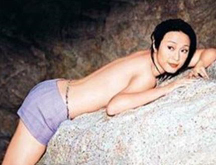 陈法蓉的三级片合集 其年过半百情路不堪 陈法蓉的三级片合集 其年过半百情路不堪