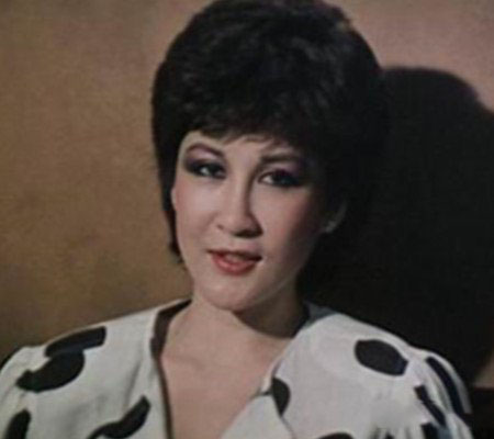 丁佩照片曝光 称李小龙曾教练功夫