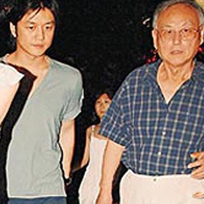 王菲父母图片曝光 揭秘与父亲的往事 王菲父母图片曝光 揭秘与父亲的往事