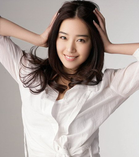 阚清子身高遭网友质疑 粉丝纷纷成“护花使者”