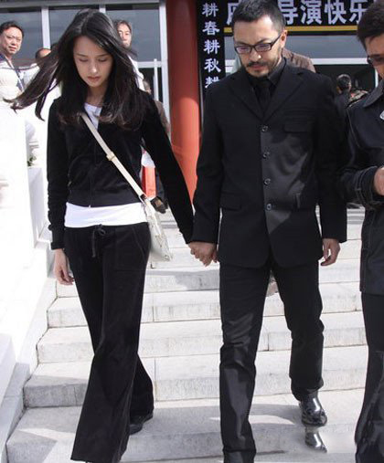 富大龙与妻子饶敏莉被曝已离婚 饶敏莉系高云翔的女友摆乌龙 富大龙与妻子饶敏莉被曝已离婚 饶敏莉系高云翔的女友摆乌龙