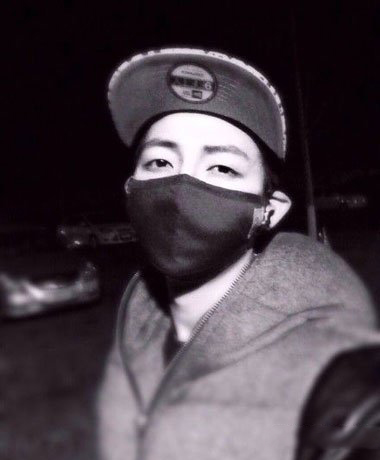 胡夏不戴眼镜照片首度曝光 网友称太帅太惊艳 胡夏不戴眼镜照片首度曝光 网友称太帅太惊艳