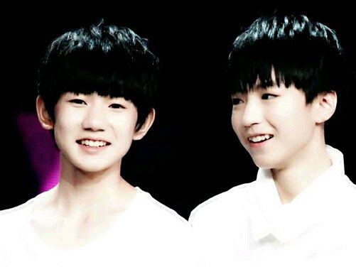 揭秘王俊凯和王源打架 网友好奇是否为同性恋