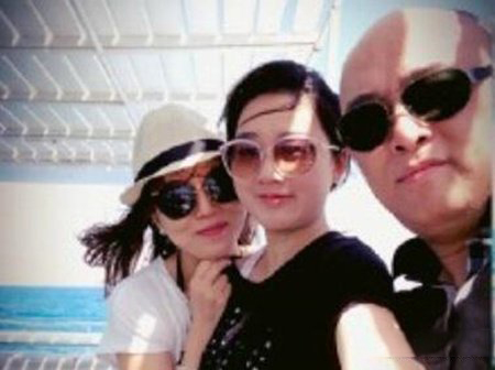 孟非老婆李雪照片曝光 揭秘两人的爱情生活 孟非老婆李雪照片曝光 揭秘两人的爱情生活