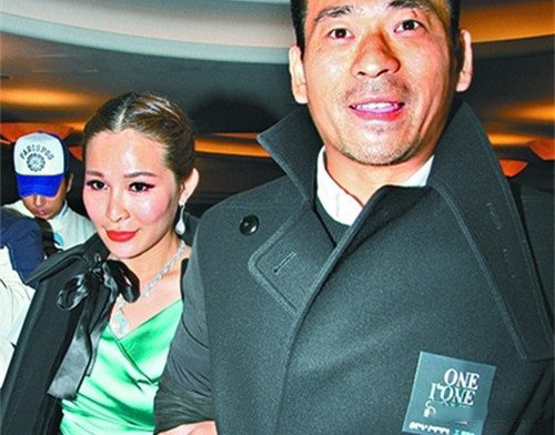 周焯华老婆陈慧玲承认已离婚 Mandy成功掳获娱乐大亨