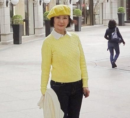 潘迎紫素颜近照曝光 年过半百犹如少女