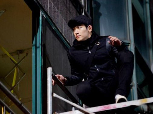 池昌旭healer剧照曝光 揭秘其惊艳背后的演技磨砺