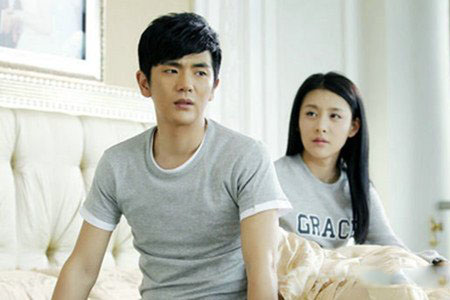 张晓龙贾青吻戏视频首度曝光 贾青自曝最爱借酒壮胆滚床单