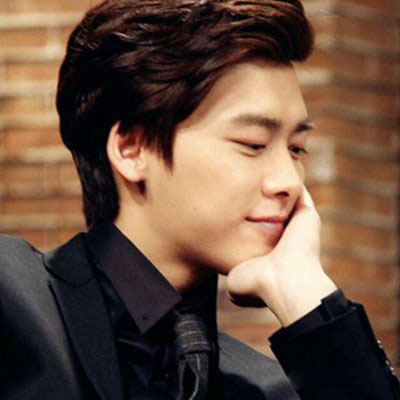 项允超李易峰对比照遭曝光 女朋友皆是一线女星