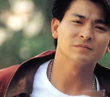 刘德华年轻什么样 掩饰不了那不老的外形 刘德华年轻什么样 掩饰不了那不老的外形