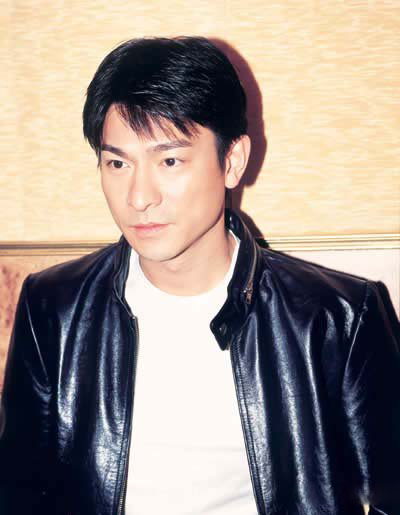 刘德华年轻什么样 掩饰不了那不老的外形 刘德华年轻什么样 掩饰不了那不老的外形