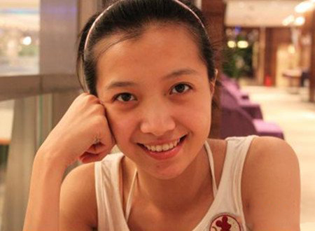 陈思慧陈冠希艳门照曝光 陈思慧被目击与未婚夫出行购物