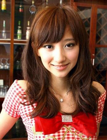 王若涵的演艺经历大揭秘 社会对她的评价怎样 王若涵的演艺经历大揭秘 社会对她的评价怎样