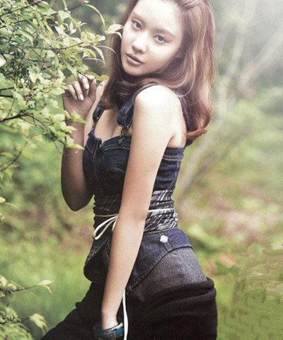 金雅中大尺度写真性感撩人 盘点其演艺生涯经历 金雅中大尺度写真性感撩人 盘点其演艺生涯经历