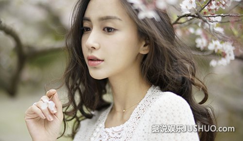 Angelababy樱花写真少女感爆棚 怎一个仙字了得 Angelababy樱花写真少女感爆棚 怎一个仙字了得