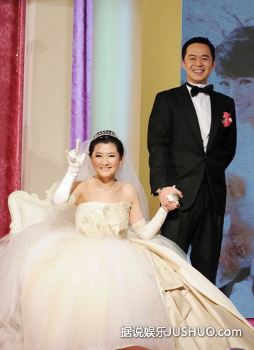 Selina与张承中正式签字离婚 前夫首度透露离婚原因