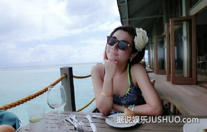 Selina与张承中正式签字离婚 前夫首度透露离婚原因