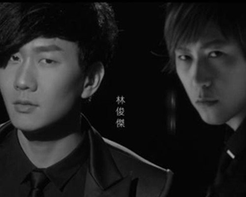 林俊杰的哥哥照片曝光 其帅气不输林俊杰