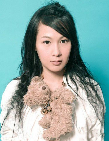 刘若英的刘海照片曝光 女神形象大变宛如少女