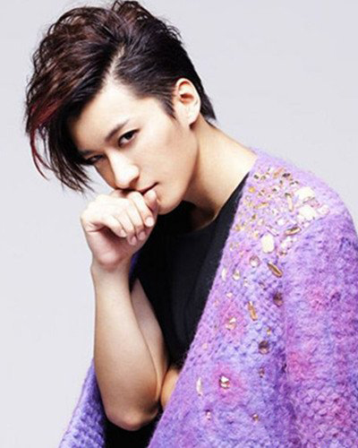 乔任梁同性恋？ 亮相大本营“基情四射”hold不住