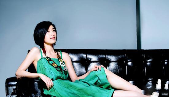 分享苏慧伦性感照 突破昔日性感尺度登上杂志封面