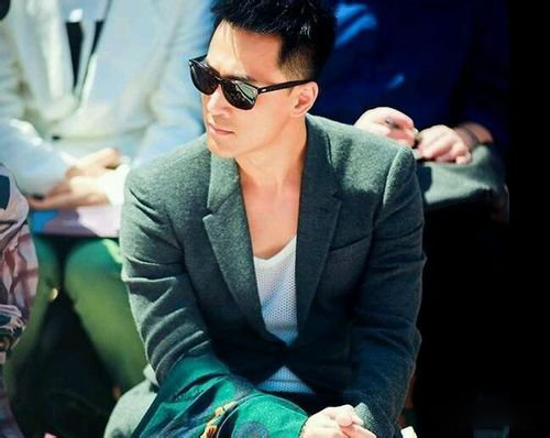 林峰潘霜霜床照门 潘霜霜一夜走红