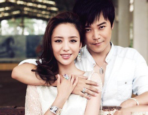 柏原崇佟丽娅亲密照曝光 网友把汪东城误以为是柏原崇