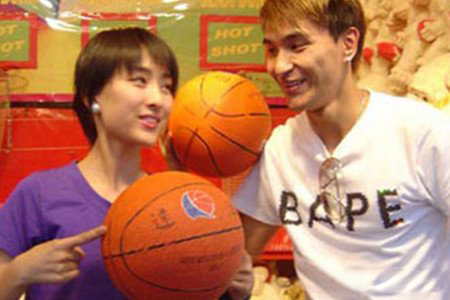 关于陈展鹏老婆 给你介绍陈展鹏和他的恋爱经历