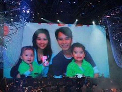 李克勤儿子近照曝光被赞超帅 曾因老婆卢淑仪自降身价 李克勤儿子近照曝光被赞超帅 曾因老婆卢淑仪自降身价