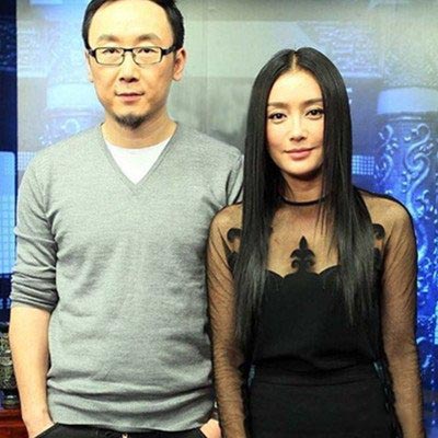 陆川秦岚被曝分手遭否认 前男友黄晓明躺枪