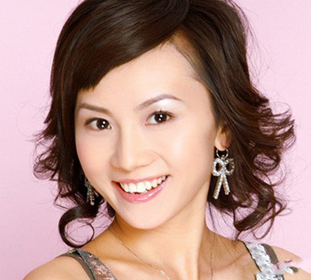 李静雯老公相片曝光 揭秘李静雯的成名史 李静雯老公相片曝光 揭秘李静雯的成名史