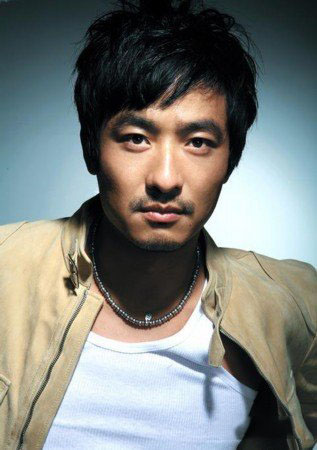 郭晓冬真实身高是多少 郭晓冬的演艺经历 郭晓冬真实身高是多少 郭晓冬的演艺经历