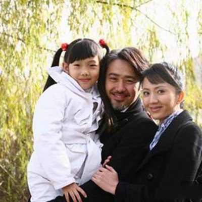 吴秀波现实中的妻子是谁呢？ 网曝吴秀波妻子儿女照片