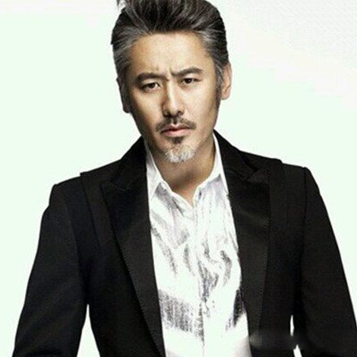 吴秀波现实中的妻子是谁呢？ 网曝吴秀波妻子儿女照片