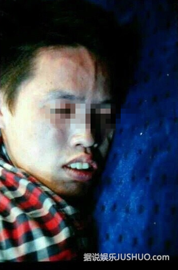 心疼!刘亦菲被疯狂男粉丝扑倒 疯狂男子长这样 心疼!刘亦菲被疯狂男粉丝扑倒 疯狂男子长这样